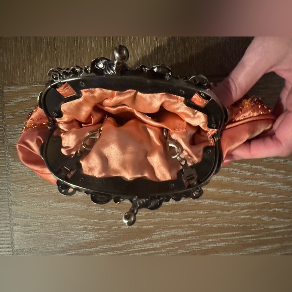 Elegant Beaded Clutch in Orange Carlo Fellini - Picture 4 of 6